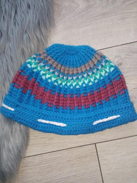 Dievčenská farebná zimná čiapka, 104