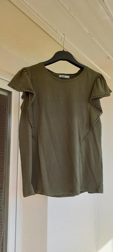 Olivové bavlnené tričko s volánmi l/xl, l