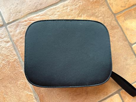 Kozmeticka taska georgio armani,