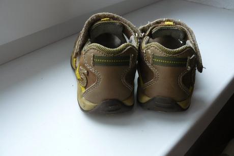 Sandálky, santé,23