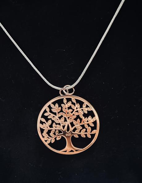 Nádherný prívesok strom života s kamienkami, 