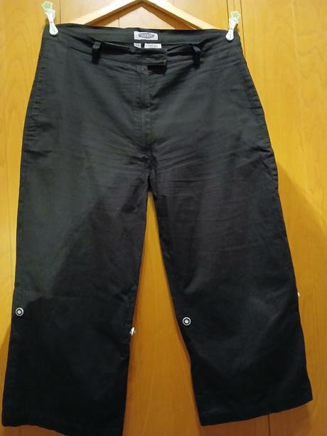 3/4 čierne nohavice, 46