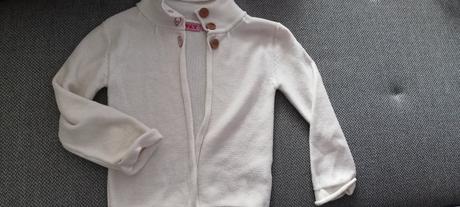 Svetrík biely vel. 116, nkd,116