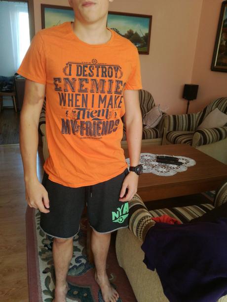 Chlapčenske tričko veľkosť s, 176