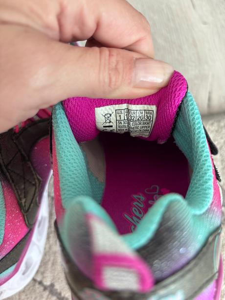 Tenisky, skechers,32