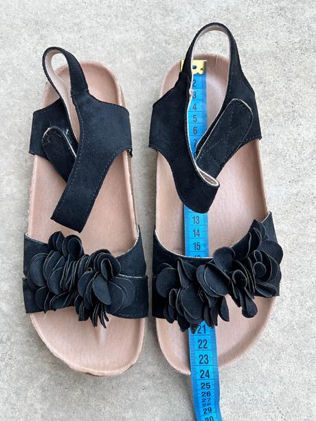 Sandálky, 36
