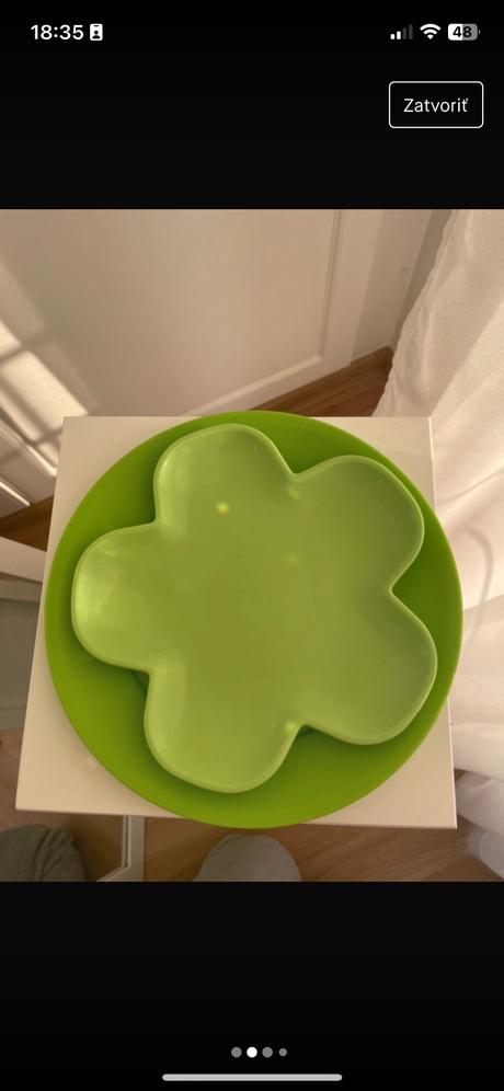 Zelený kuchynský set riadu,