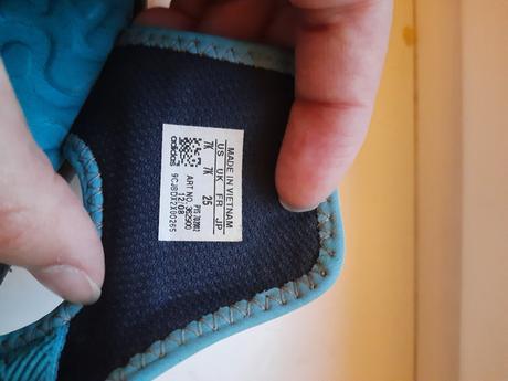Adidas prezuvky, adidas,25