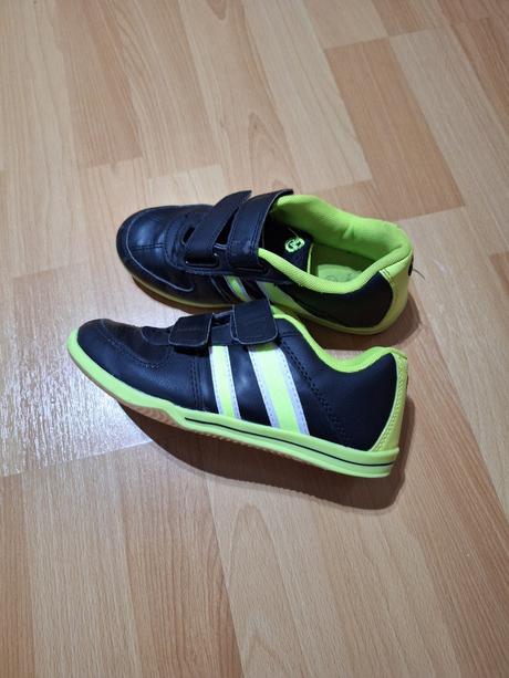 Tenisky-halovky, victory,33