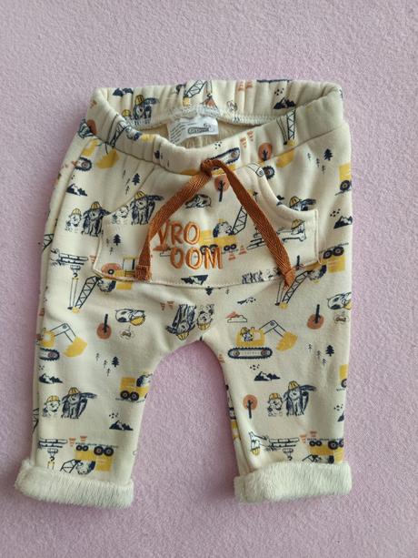 Tepláky zateplené, 62