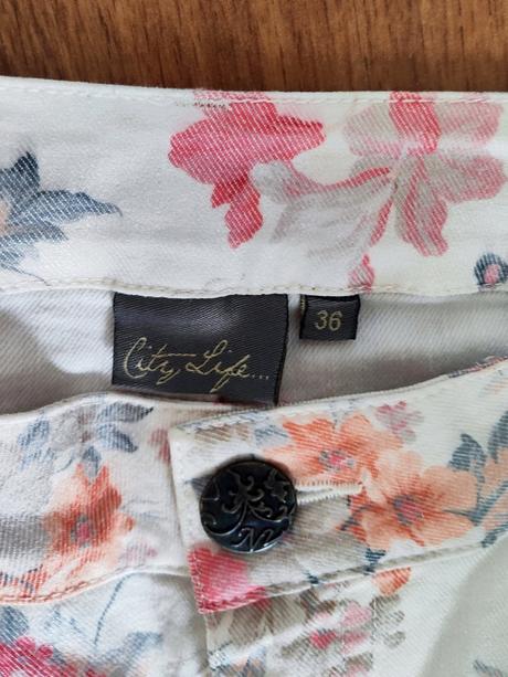 Kvietkované elastické nohavice, s