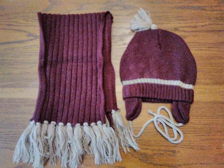 Čiapka a šál, 128