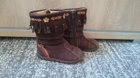 Čižmičky jarné /jesenné, 23