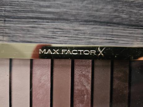 Očné tiene max factor a bourjois zadarmo k nákupu,