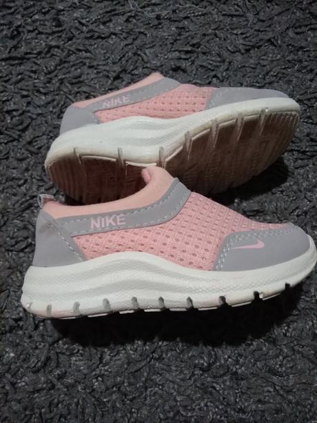 Letne nike tenisky, nike,23