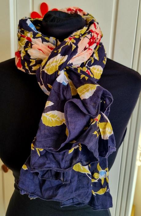 Šatka/šál s kvietkami, 