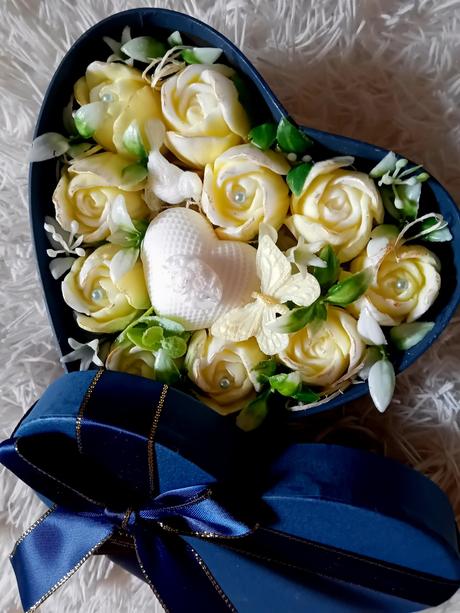 Box v tvare srdca s mydielkami, 