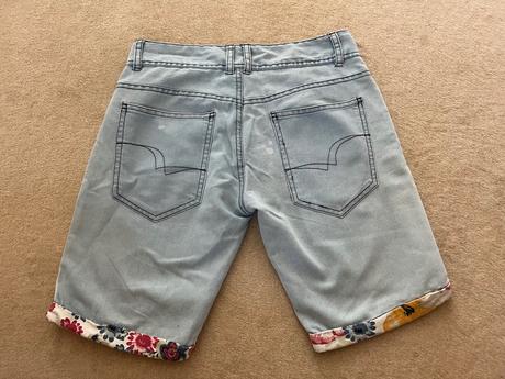 Dámské kraťase riflové zn. woodoo dolls, 34