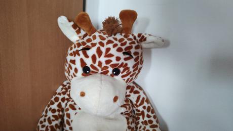 Veľká plyšová žirafa,