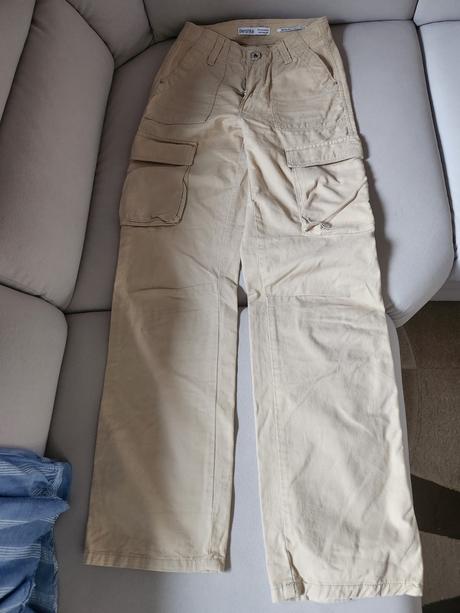 Dámske karga č. 32, bershka,32