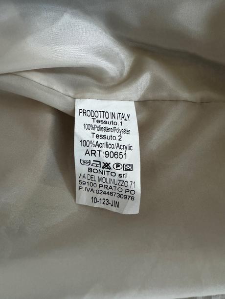 Kabát s umelou kozusinou,