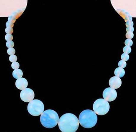 Opálový náhrdelník, 