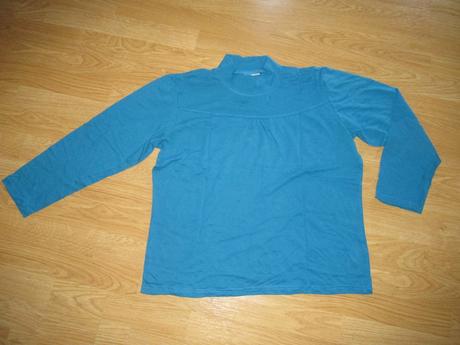 Modré tričko zo stojačikom v. 42/44, 42