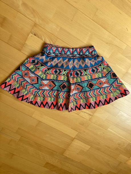 Dievčenská sukňa, s