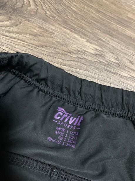 Športové legíny, s