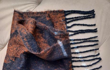 Teplý hrubší šál, orsay