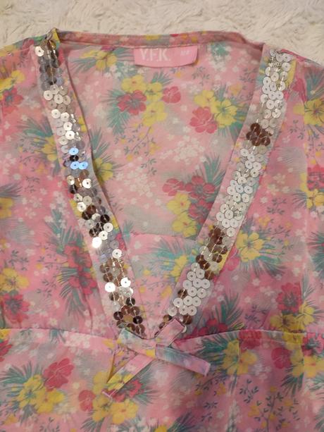 Blúzka ,top stav,bez visačky, kik,128