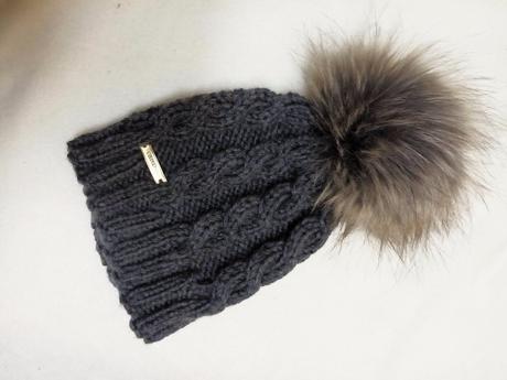 Pletena čiapka s veľkym brmbolcom, 56 - 158