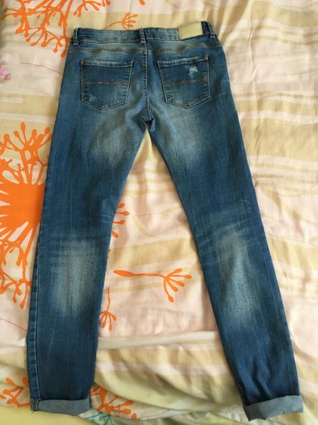 Dámske rifle, bershka,38