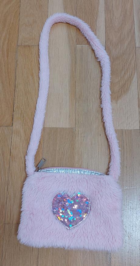 Dievčenská kabelka, 