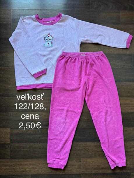Pyžamo, 128