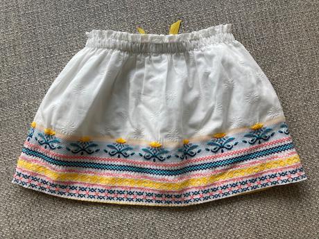 Nádherná suknička, zara,104