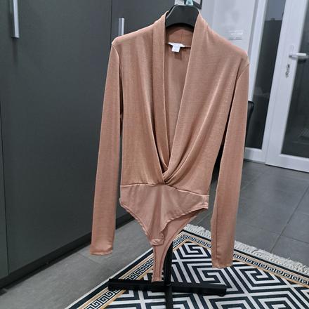 Elegantný body-top, amisu,m