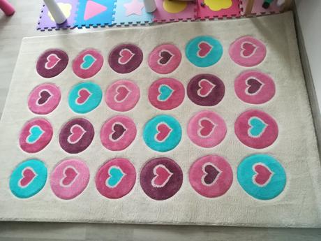 Krásny koberec pre dievčatá,