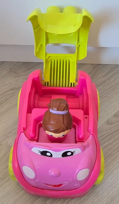 Autíčko mega bloks, 