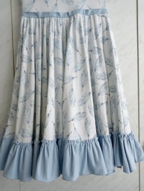 Nádherné šaty zuppa, 146