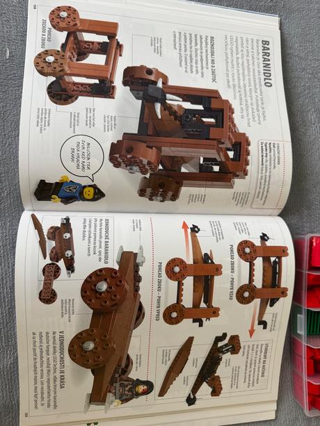 Kniha lego s kockami, 