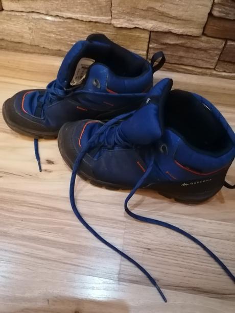 Teplejšie turisticke topanky, quechua,37