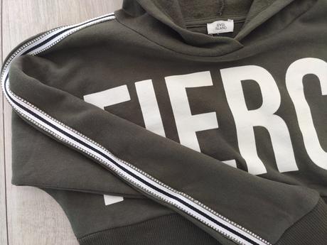 River island súprava, 128