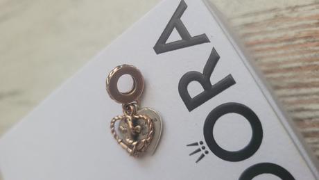 Pandora prívesok, pandora