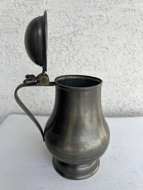 Cinovy dzban krcah kanvica s otvaracim vrchnakom,