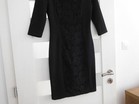 Čierne dámske šaty s čipkou stredom, pružné-36, 36