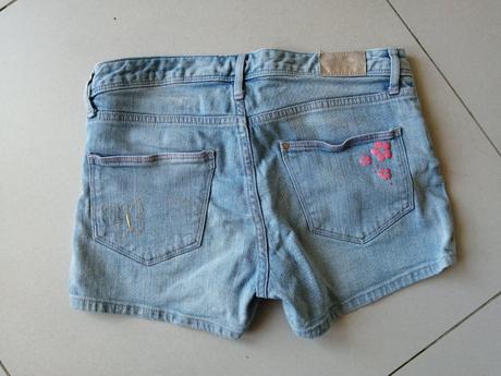 Motýlikové kraťasy, 164