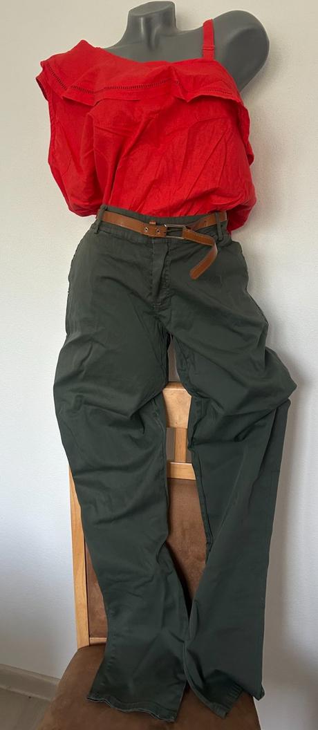 Nove nohavice, 44 / xl