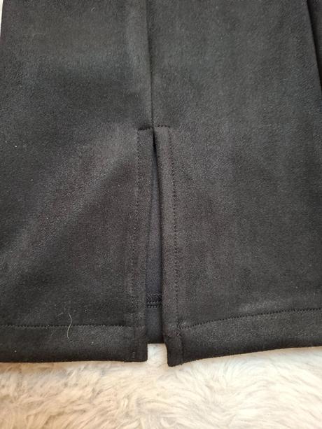 Čierne nohavice, reserved,158