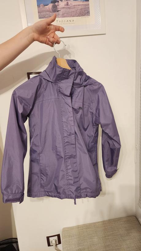 Bunda treková ľahká nepremokavá 9/10 rokov trespas, 134